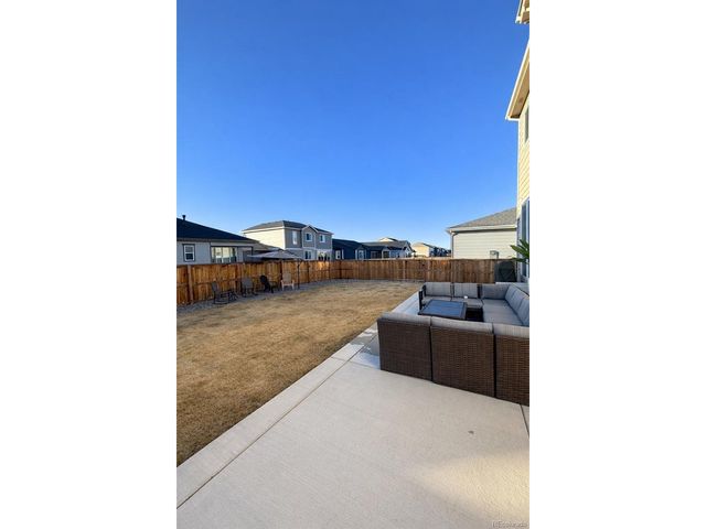 9803 Ceylon St, Commerce City, CO 80022