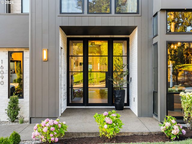 16090 Kaylyn Dr, Oregon City, OR 97045