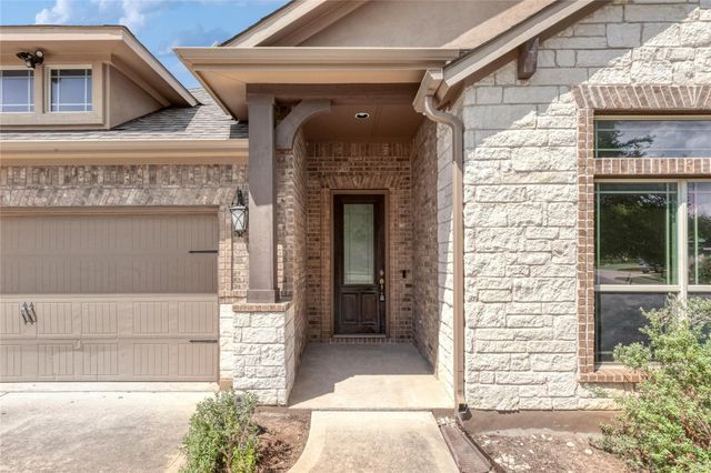 186 Brentwood DR, Austin, TX 78737