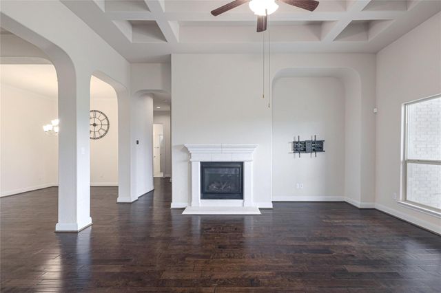186 Brentwood DR, Austin, TX 78737