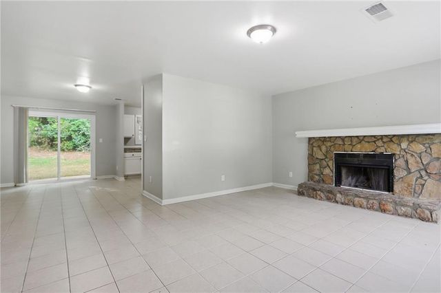 5202 Scarbrough Lane, Stone Mountain, GA 30088
