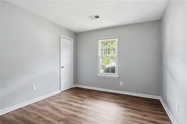 5202 Scarbrough Lane, Stone Mountain, GA 30088