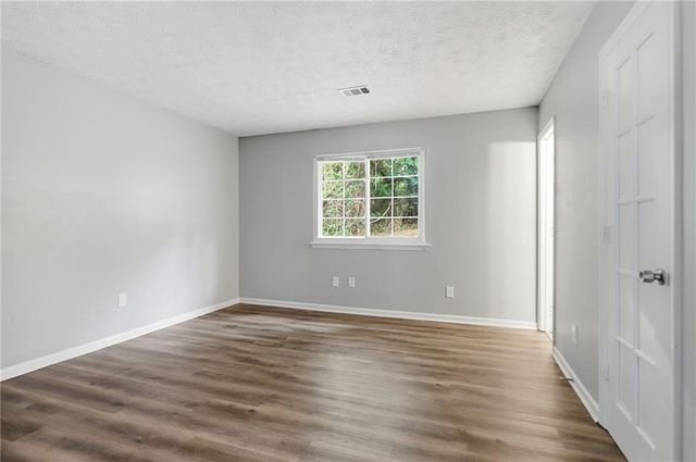 5202 Scarbrough Lane, Stone Mountain, GA 30088