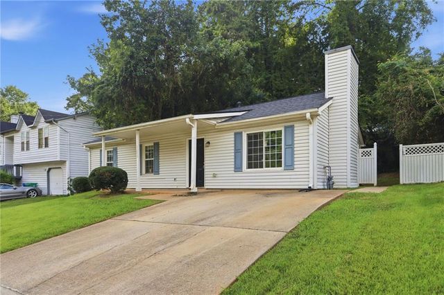 5202 Scarbrough Lane, Stone Mountain, GA 30088