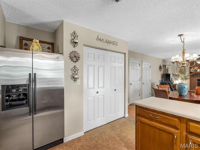 1968 Saint Johns Crossing, Arnold, MO 63010
