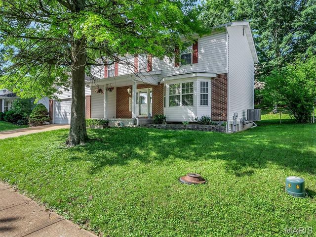 1968 Saint Johns Crossing, Arnold, MO 63010