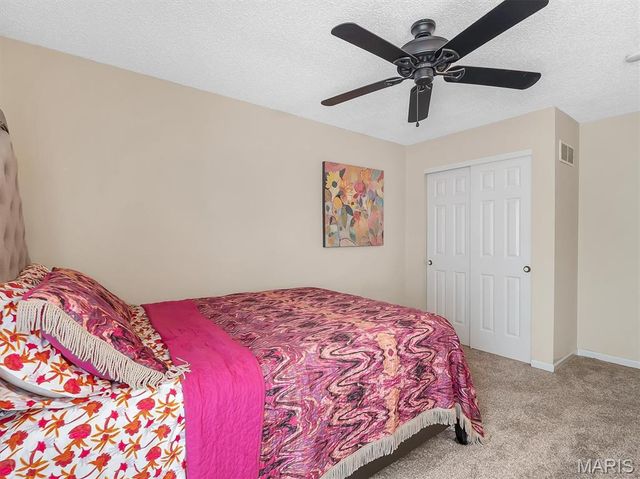1968 Saint Johns Crossing, Arnold, MO 63010