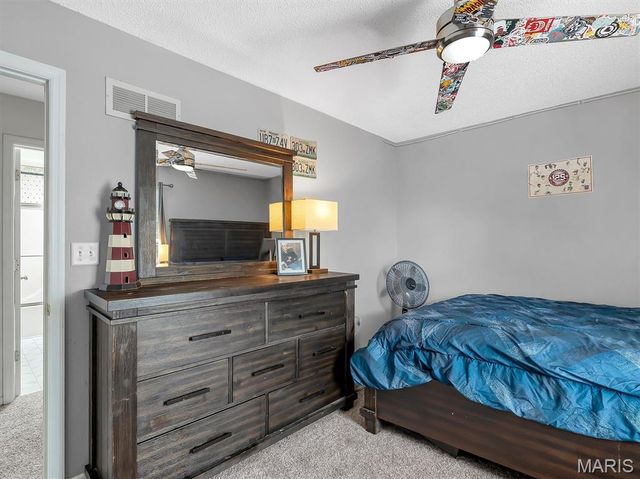1968 Saint Johns Crossing, Arnold, MO 63010