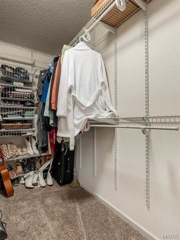 1968 Saint Johns Crossing, Arnold, MO 63010