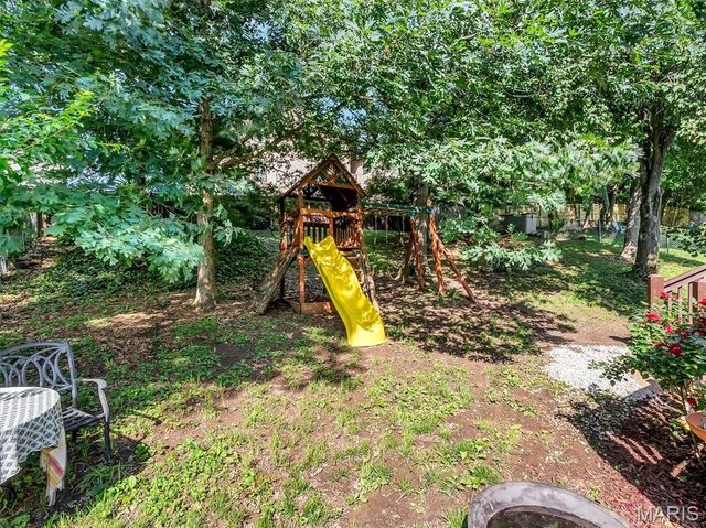 1968 Saint Johns Crossing, Arnold, MO 63010