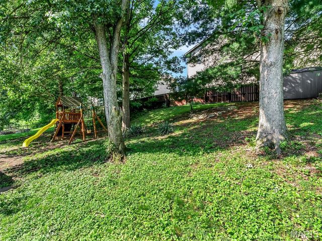 1968 Saint Johns Crossing, Arnold, MO 63010