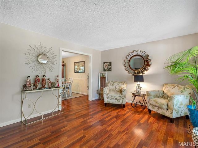 1968 Saint Johns Crossing, Arnold, MO 63010