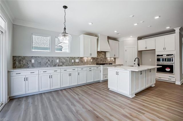 102 Waggle DR, Suffolk, VA 23434