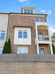 1260 Stone Castle Circle, Smyrna, GA 30080