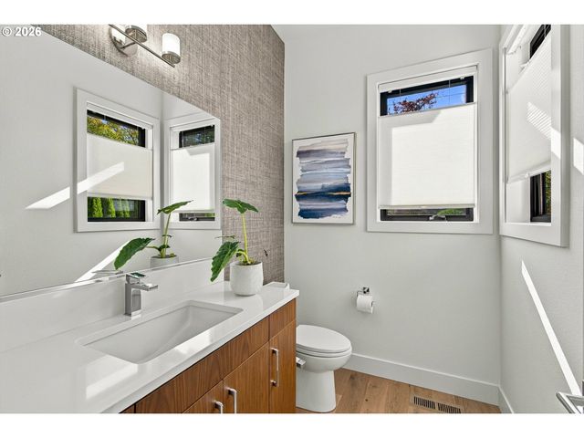 5455 CHILDS Rd, Lake Oswego, OR 97035