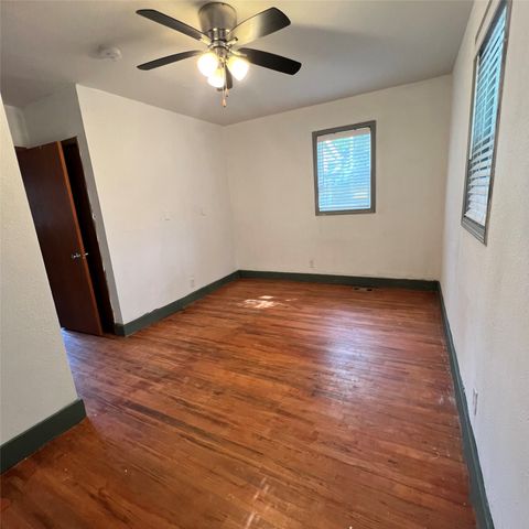 2403 36th Street, Des Moines, IA 50310