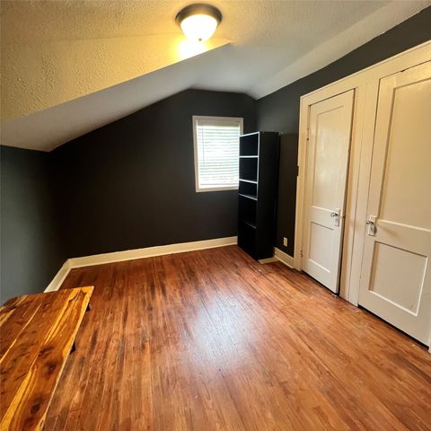 2403 36th Street, Des Moines, IA 50310