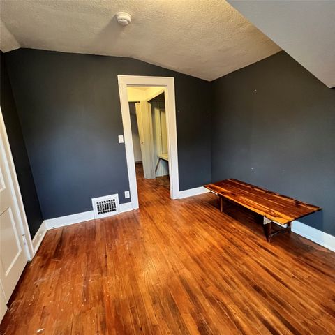 2403 36th Street, Des Moines, IA 50310