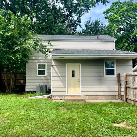 2403 36th Street, Des Moines, IA 50310