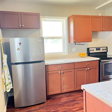 2403 36th Street, Des Moines, IA 50310