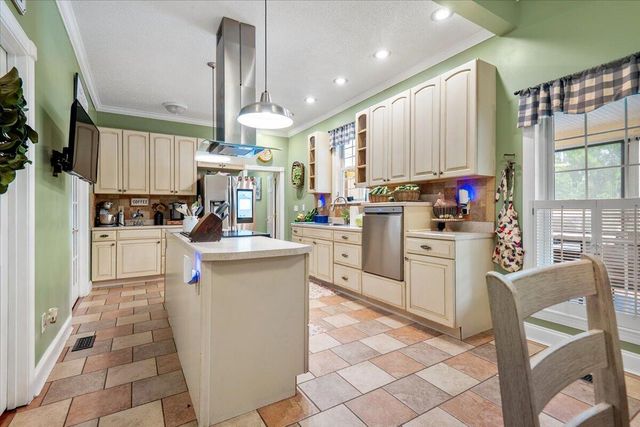 6985 Old Mountain Ash Pike, Williamsburg, KY 40769
