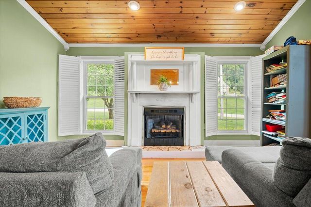 6985 Old Mountain Ash Pike, Williamsburg, KY 40769