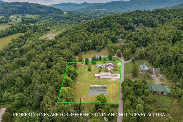 6985 Old Mountain Ash Pike, Williamsburg, KY 40769