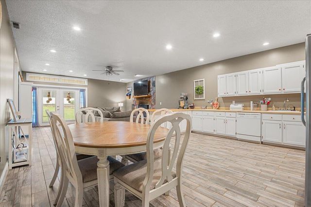 6985 Old Mountain Ash Pike, Williamsburg, KY 40769