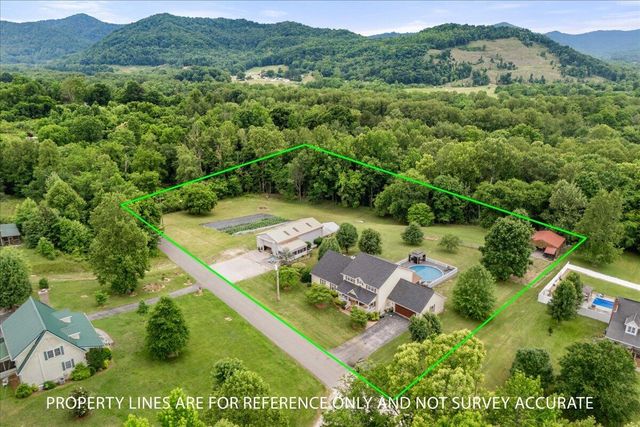 6985 Old Mountain Ash Pike, Williamsburg, KY 40769