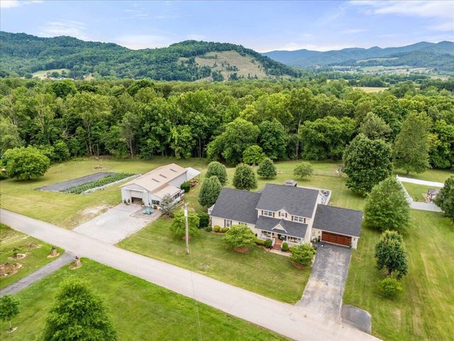 6985 Old Mountain Ash Pike, Williamsburg, KY 40769