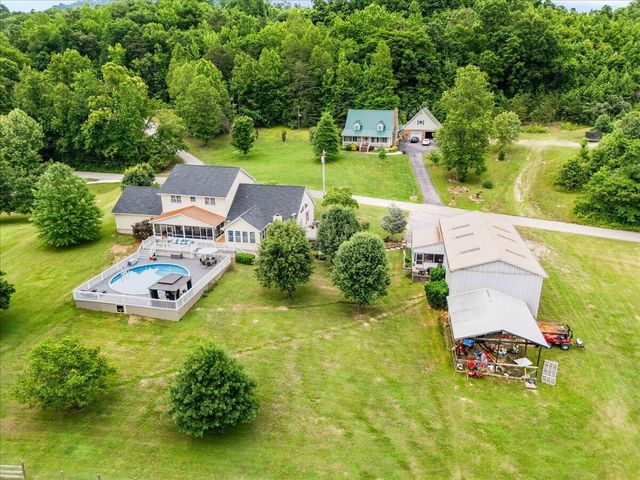6985 Old Mountain Ash Pike, Williamsburg, KY 40769