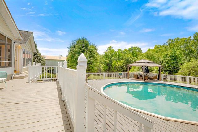 6985 Old Mountain Ash Pike, Williamsburg, KY 40769