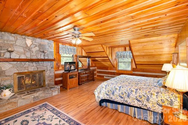 83 Daybreak Ridge, Sylva, NC 28779