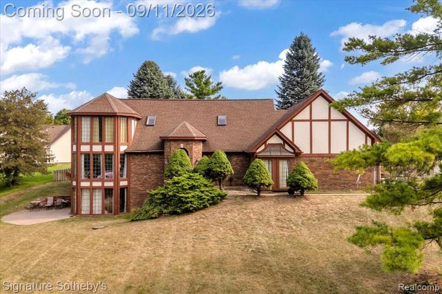 9925 Timothy Lane, South Lyon, MI 48178