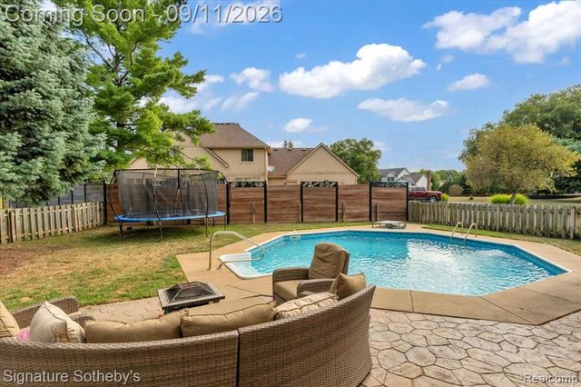 9925 Timothy Lane, South Lyon, MI 48178