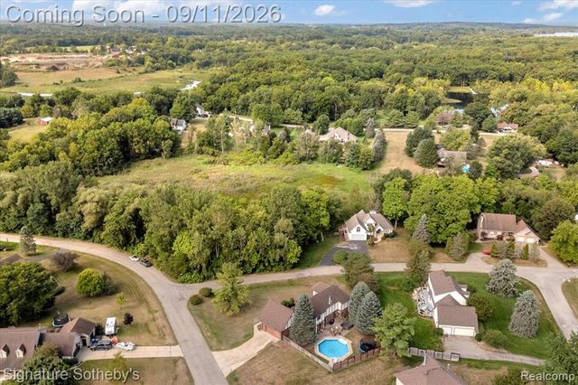 9925 Timothy Lane, South Lyon, MI 48178