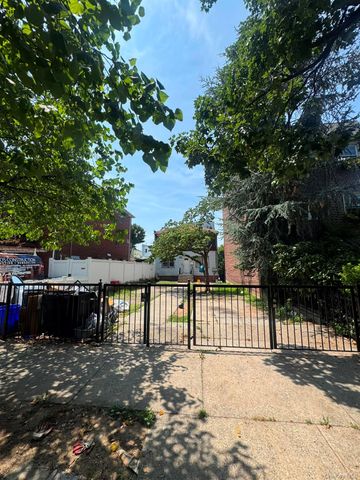21-28 72nd Street, East Elmhurst, NY 11370