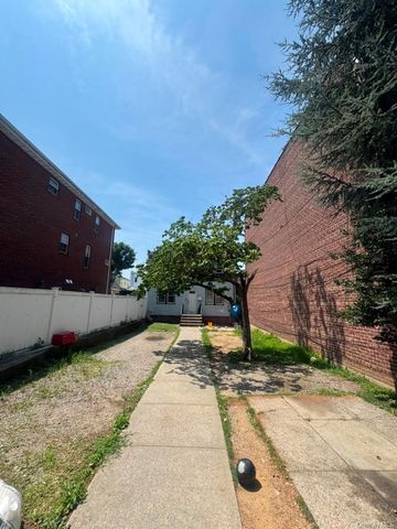 21-28 72nd Street, East Elmhurst, NY 11370