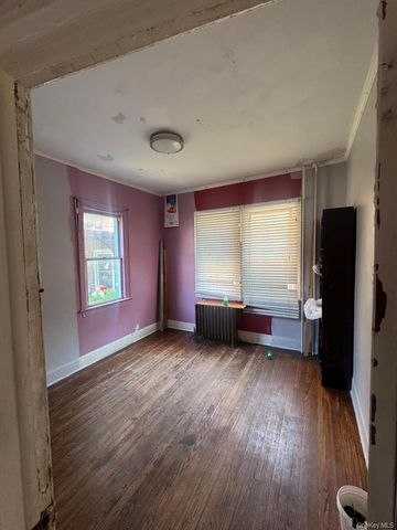 21-28 72nd Street, East Elmhurst, NY 11370