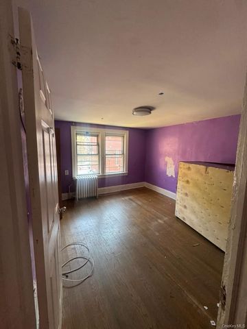 21-28 72nd Street, East Elmhurst, NY 11370