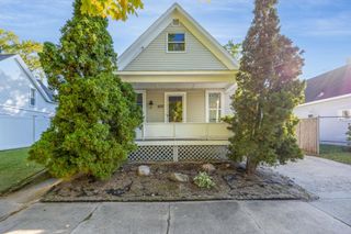 607 Maple Street, Cadillac, MI 49601