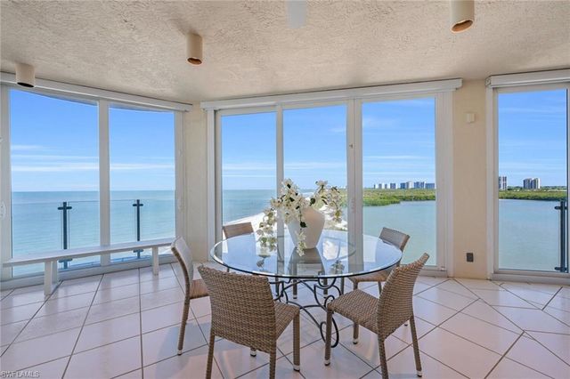 10 Seagate DR 6N, Naples, FL 34103