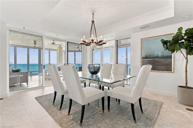 10 Seagate DR 6N, Naples, FL 34103