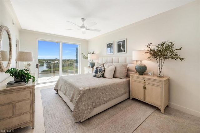 10 Seagate DR 6N, Naples, FL 34103