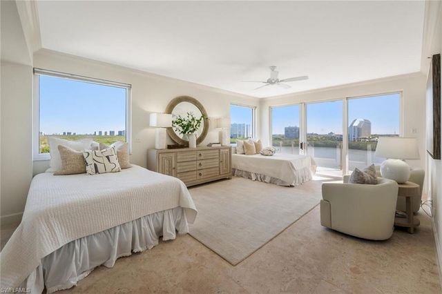 10 Seagate DR 6N, Naples, FL 34103