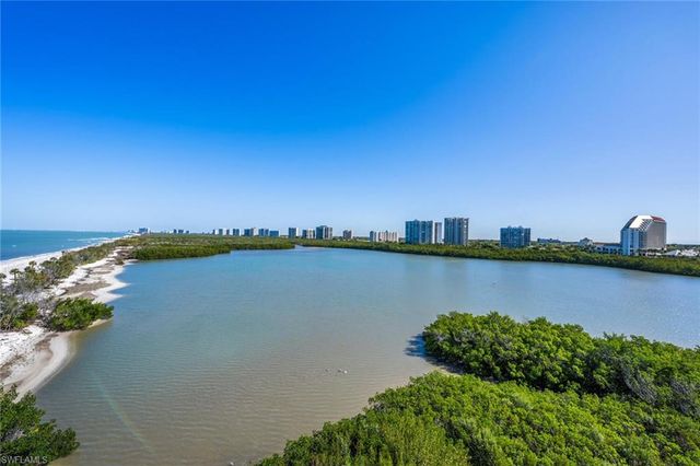 10 Seagate DR 6N, Naples, FL 34103