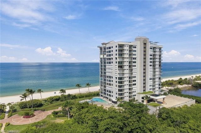 10 Seagate DR 6N, Naples, FL 34103