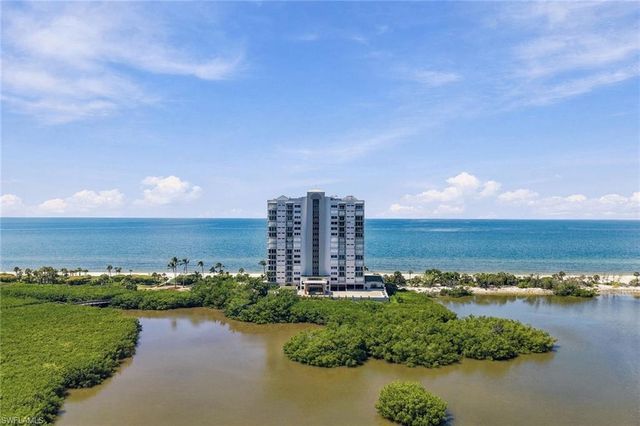 10 Seagate DR 6N, Naples, FL 34103