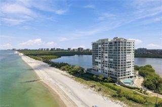 10 Seagate DR 6N, Naples, FL 34103