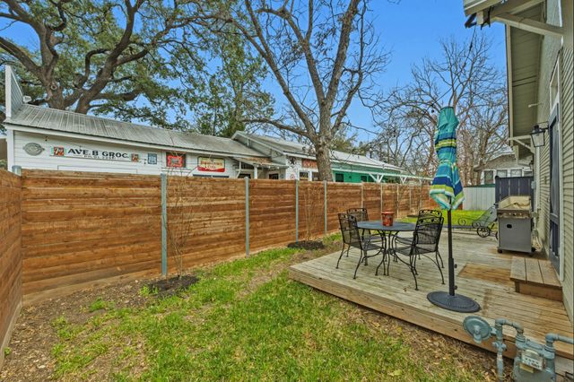 306 W 44th ST A, Austin, TX 78751